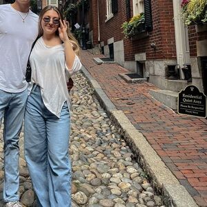 We The Free White Short Sleeve V-Neck Top